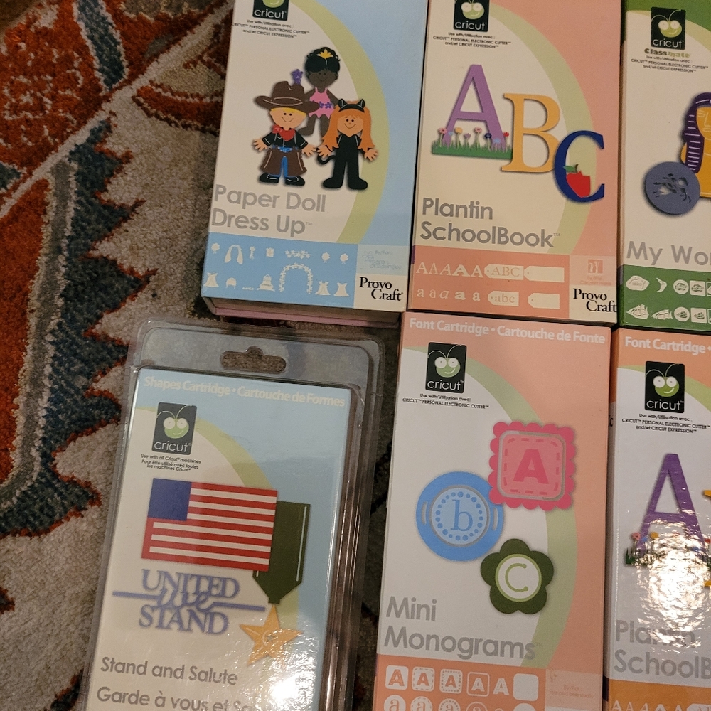 Cricut machine bundle - Picture 10 of 10